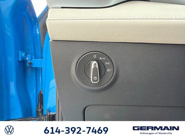 New 2026 Volkswagen Taos SE image 24