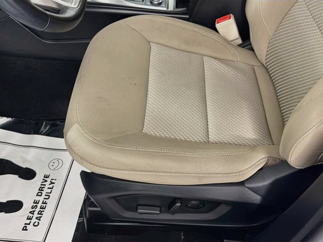 Used 2022 Ford Explorer XLT AWD/4WD image 18