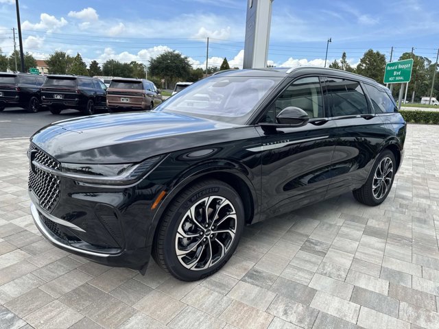 New 2025 Lincoln Nautilus Reserve image 5