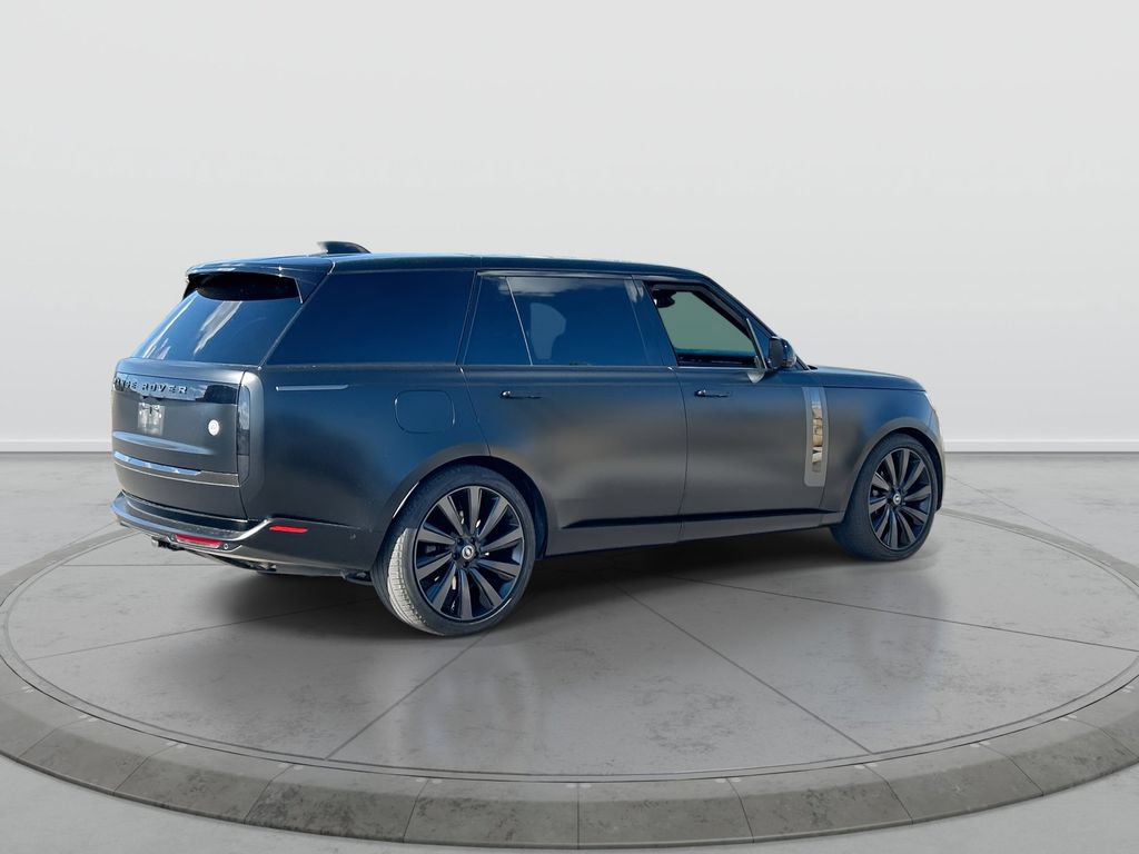 Used 2024 Land Rover Range Rover SV AWD/4WD image 8