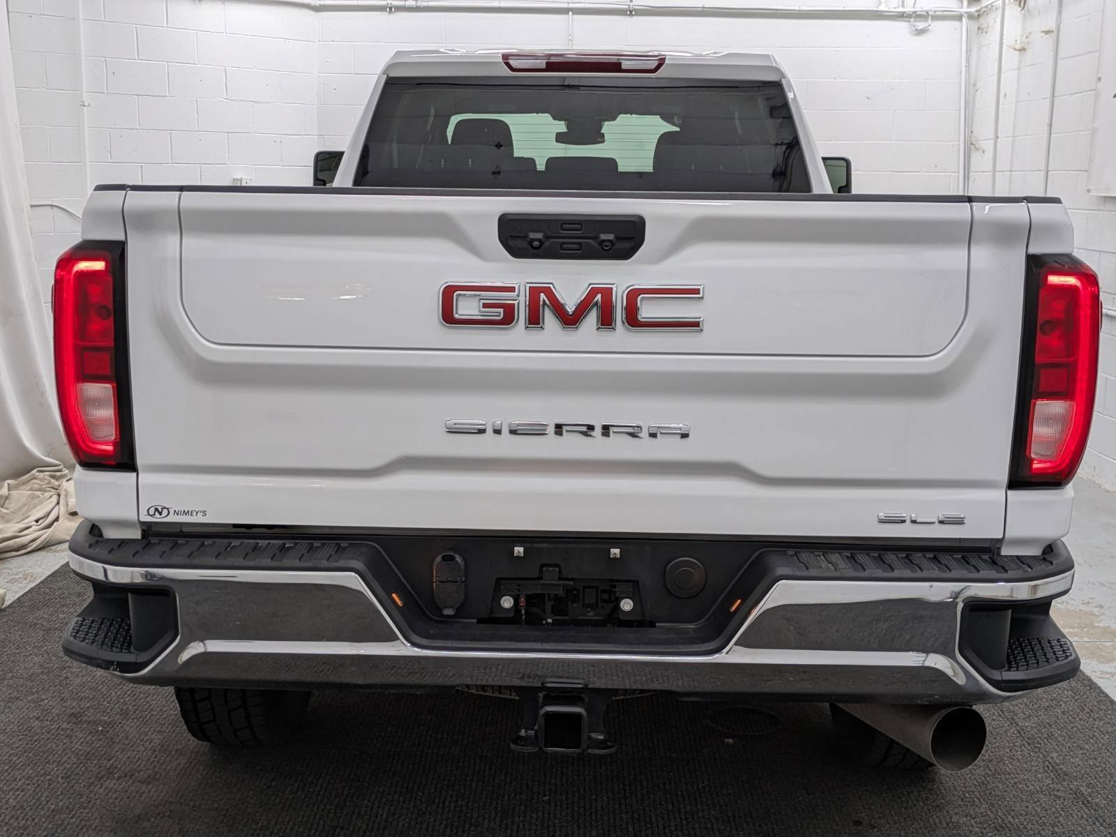 Used 2024 GMC Sierra 3500 SLE w/ SLE Value Package image 18