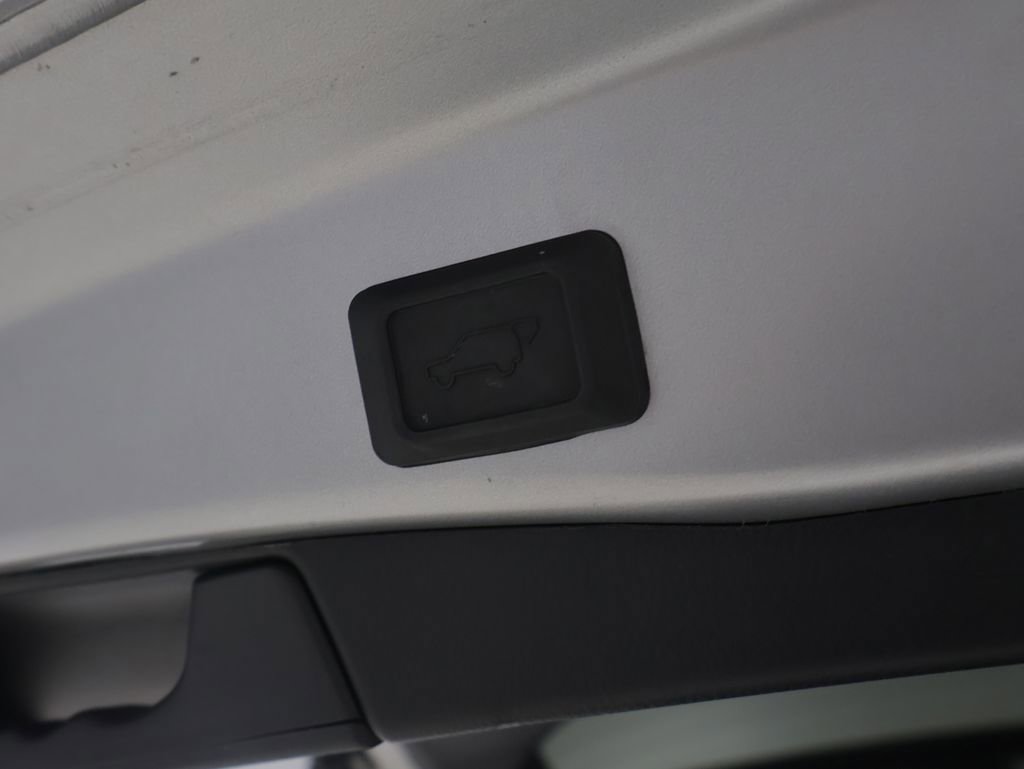 Used 2021 Toyota RAV4 XSE image 22