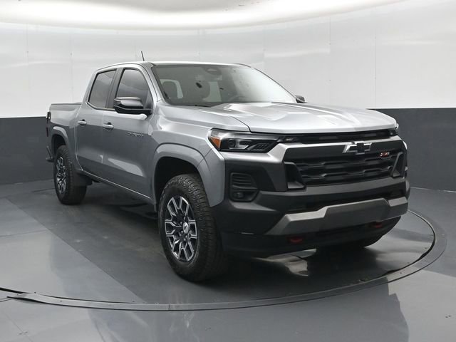 Used 2024 Chevrolet Colorado Z71 w/ Z71 Convenience Package 2 AWD/4WD image 1