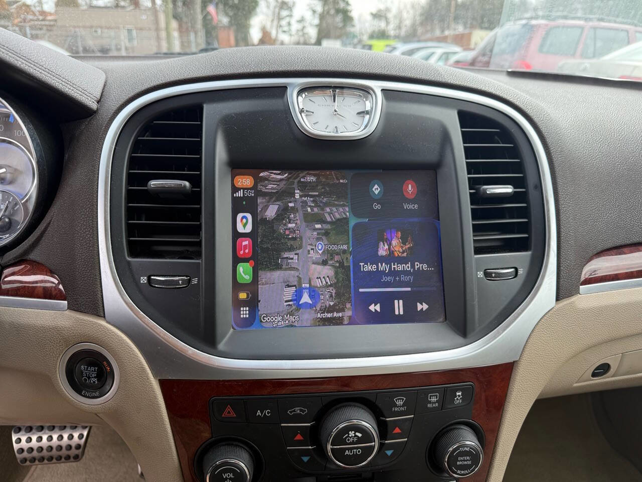 Used 2011 Chrysler 300 C image 25