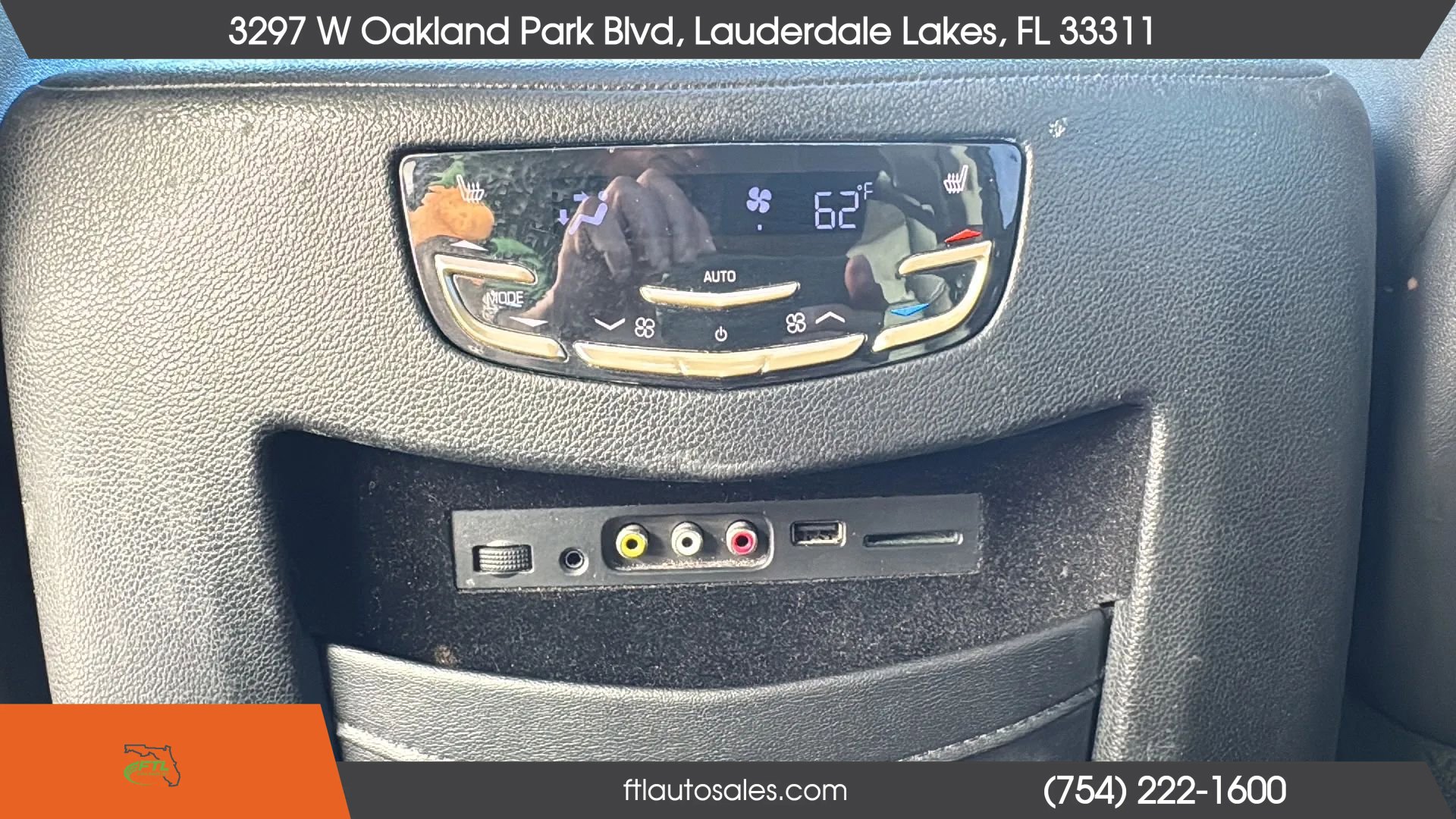 Used 2015 Cadillac Escalade Premium RWD image 32