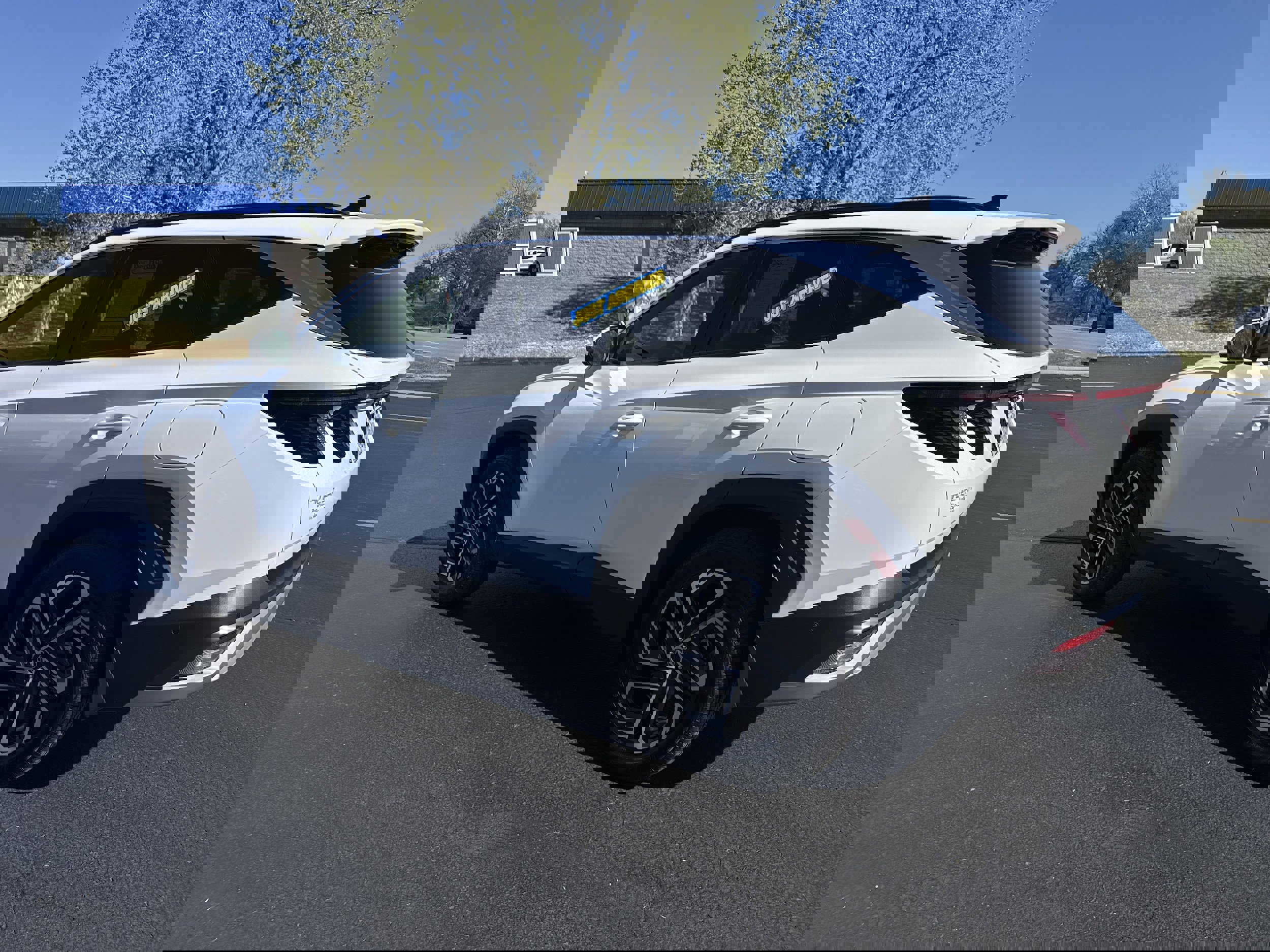 Used 2026 Hyundai Tucson Limited AWD/4WD image 3