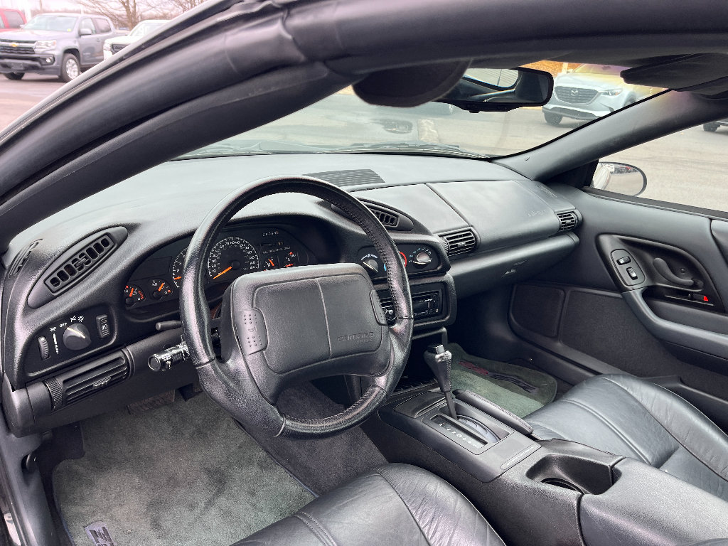 Used 1996 Chevrolet Camaro Z28 RWD image 28