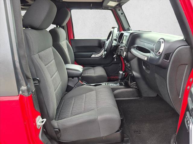 Used 2012 Jeep Wrangler Sahara w/ Dual Top Group AWD/4WD image 19