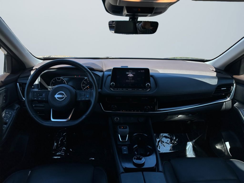 Used 2023 Nissan Rogue SL image 10