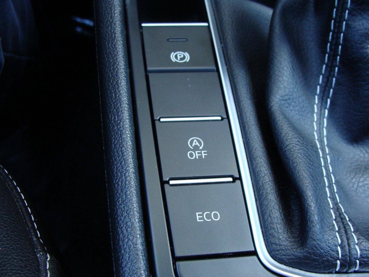 Used 2022 Volkswagen Jetta SE FWD image 17