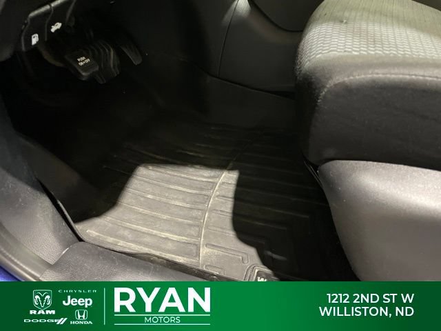 Used 2019 Nissan Rogue Sport S AWD/4WD image 17