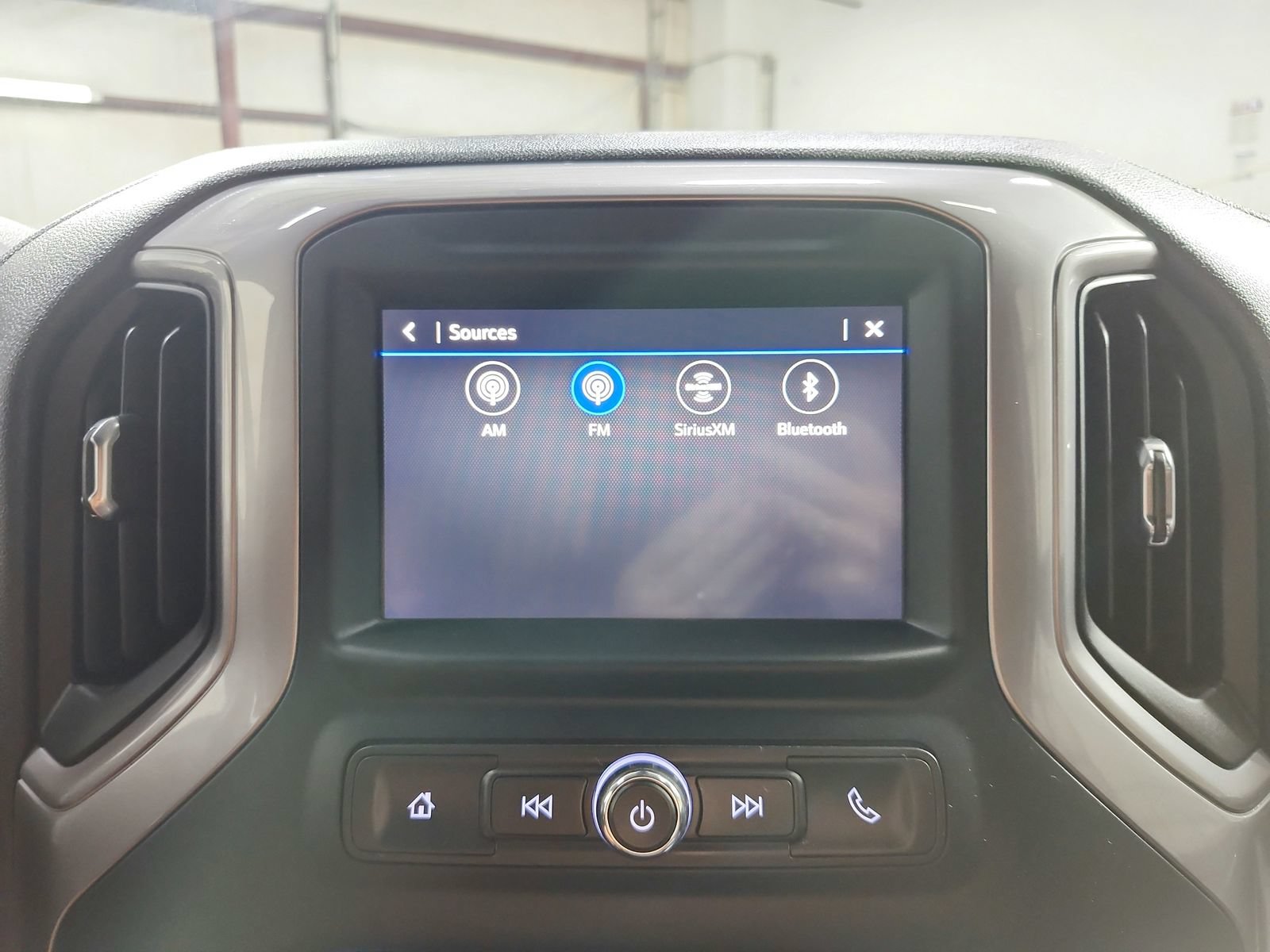 Used 2022 Chevrolet Silverado 1500 Custom Trail Boss AWD/4WD image 15