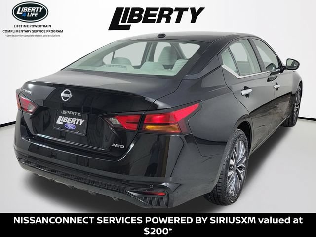 Used 2025 Nissan Altima 2.5 SV AWD/4WD image 3