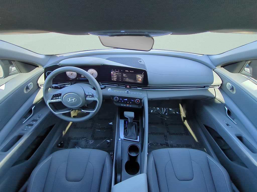 Certified 2024 Hyundai Elantra SEL FWD image 12
