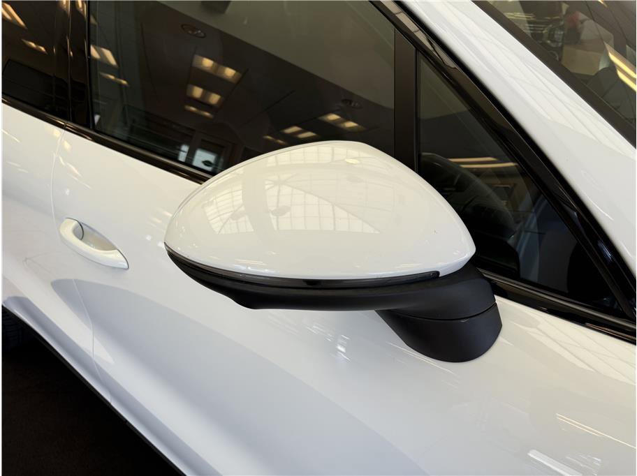 Used 2022 Porsche Cayenne E-Hybrid w/ Premium Plus Package image 32