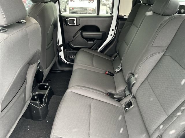 Used 2022 Jeep Gladiator Sport image 28