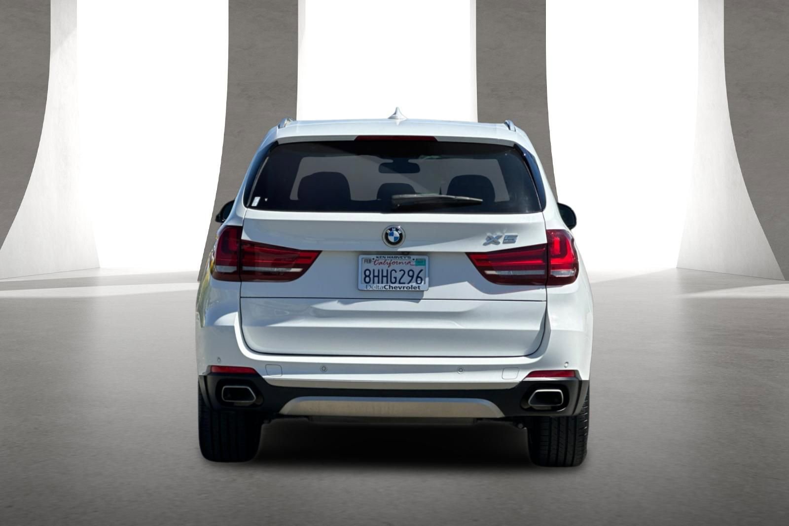 Used 2018 BMW X5 xDrive35d w/ Premium Package AWD/4WD image 5