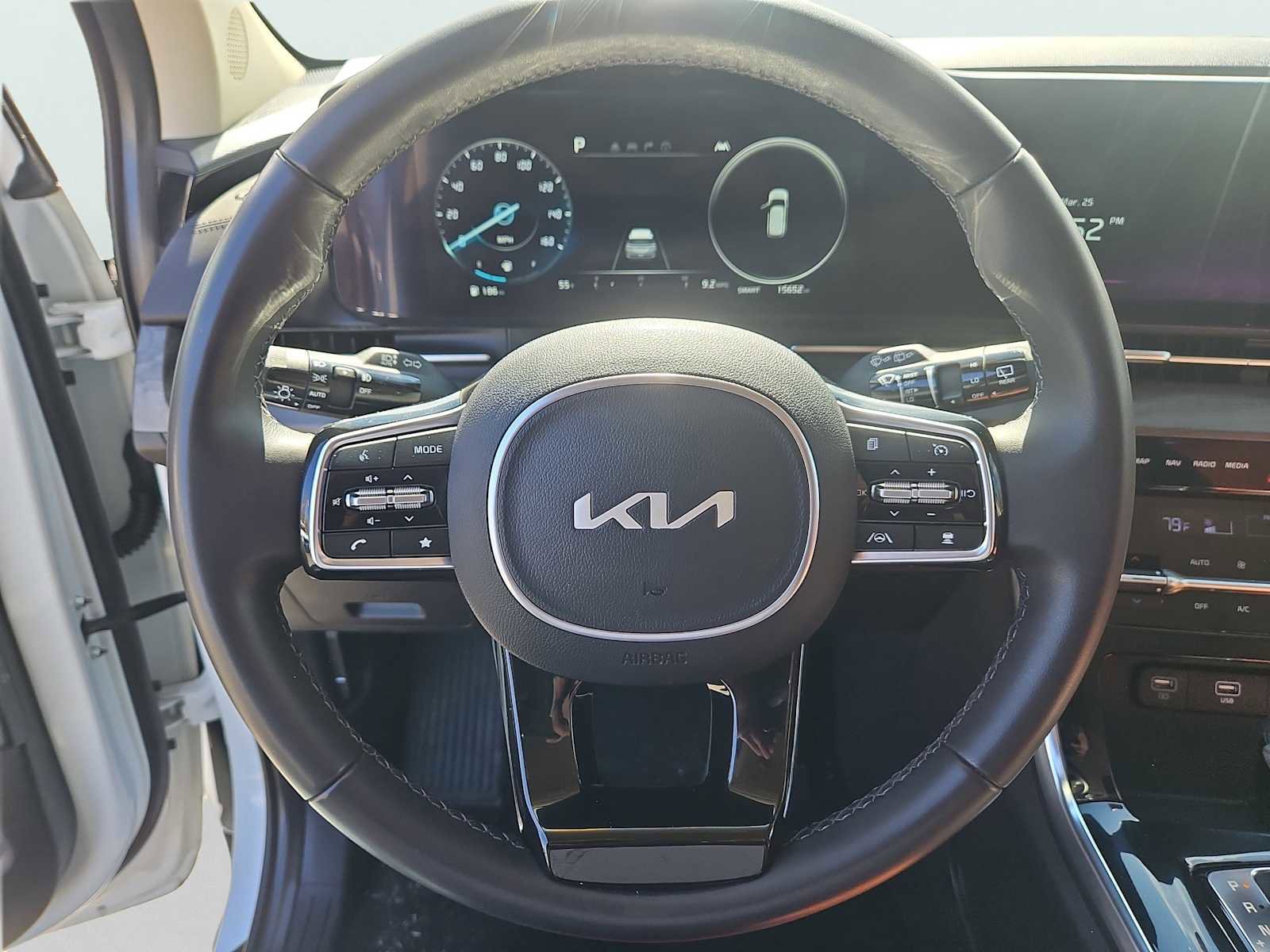 Used 2024 Kia Carnival SX FWD image 29
