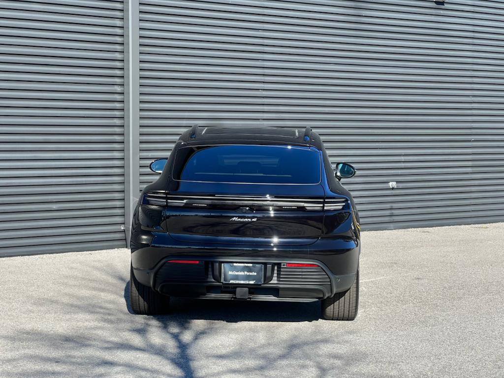 Certified 2024 Porsche Macan 4 Electric image 6