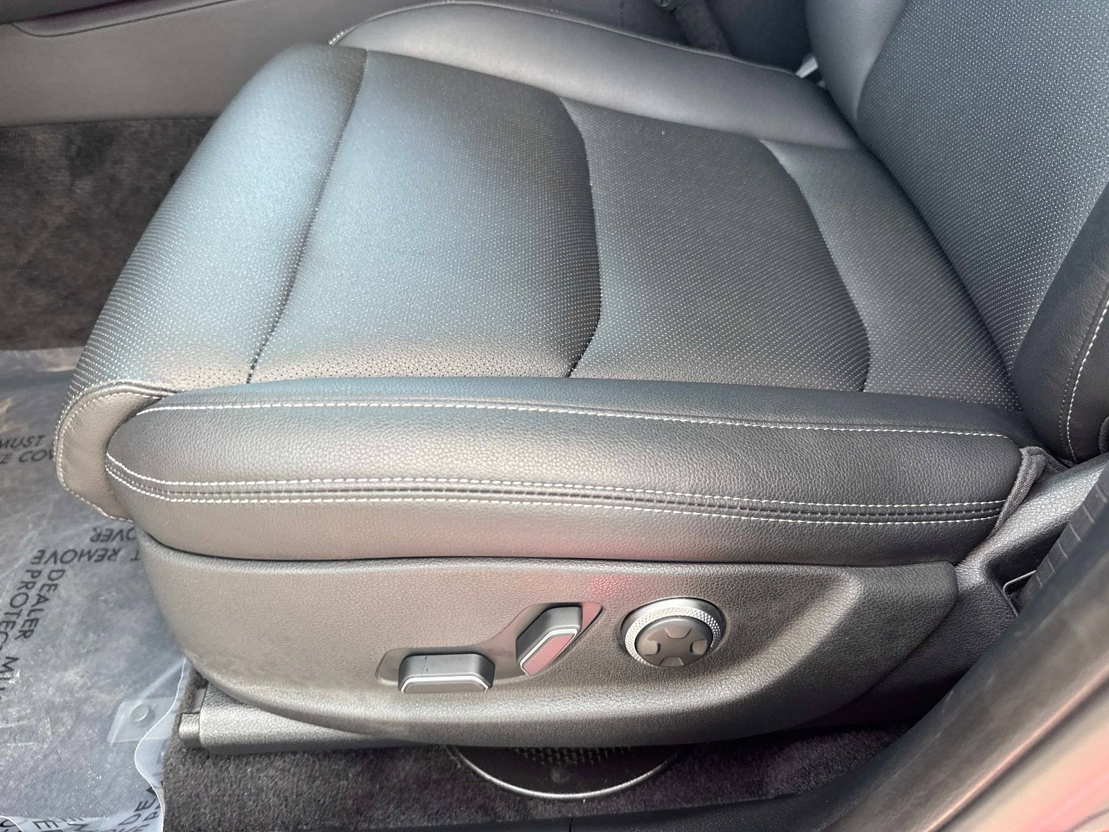 Used 2026 Genesis GV70 2.5T image 40