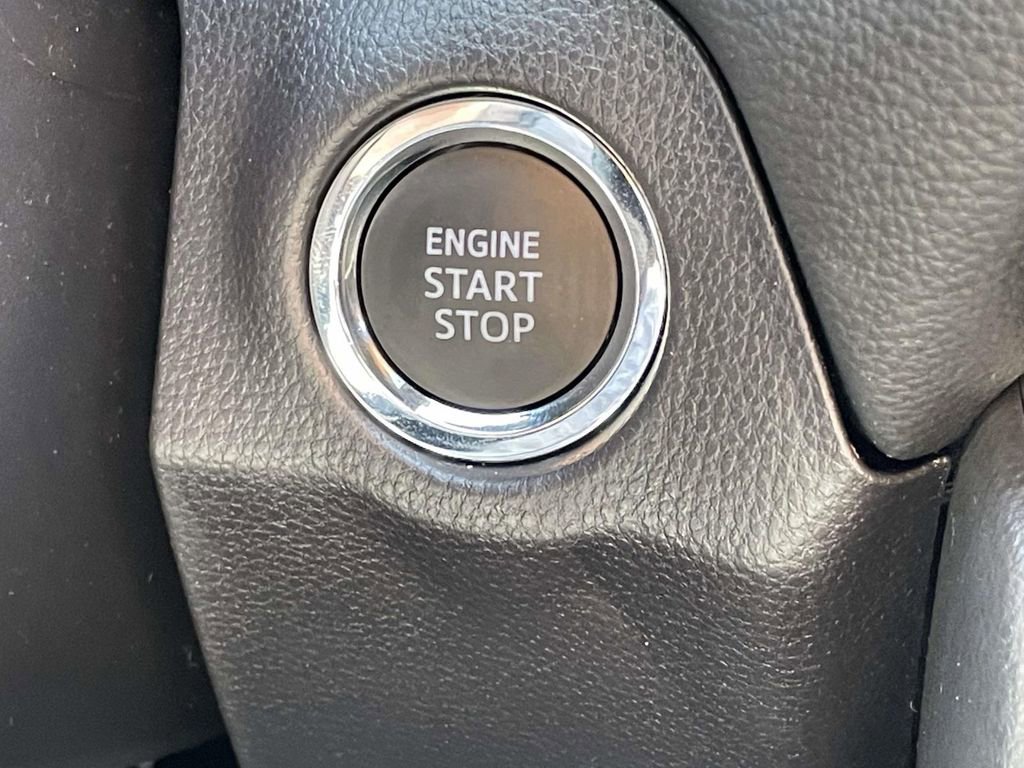 Used 2025 Toyota RAV4 XLE Premium image 37