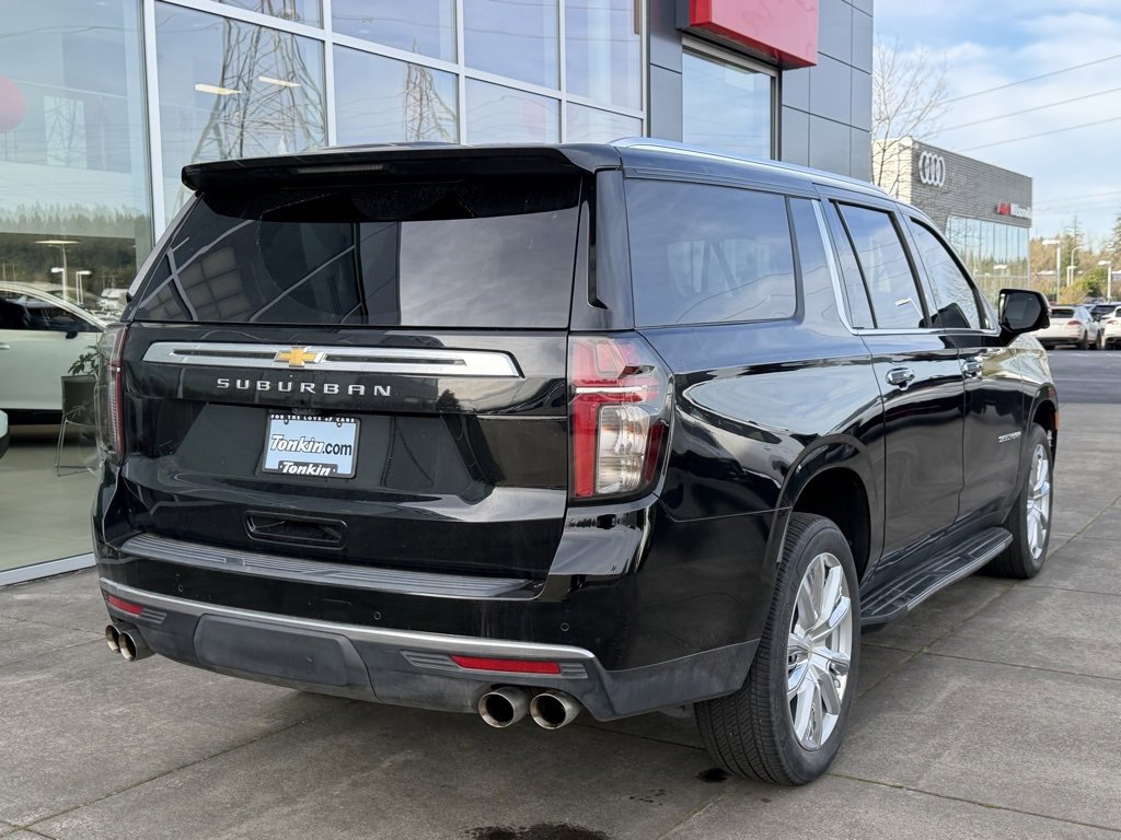 Used 2023 Chevrolet Suburban High Country image 7