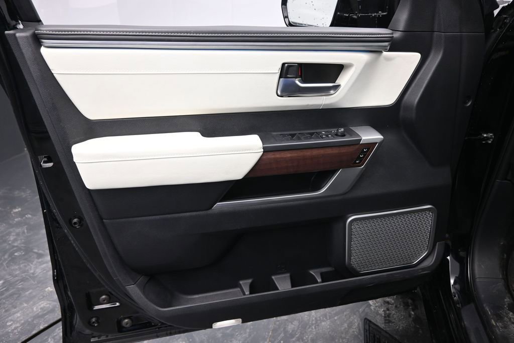 Used 2023 Toyota Tundra Capstone AWD/4WD image 28