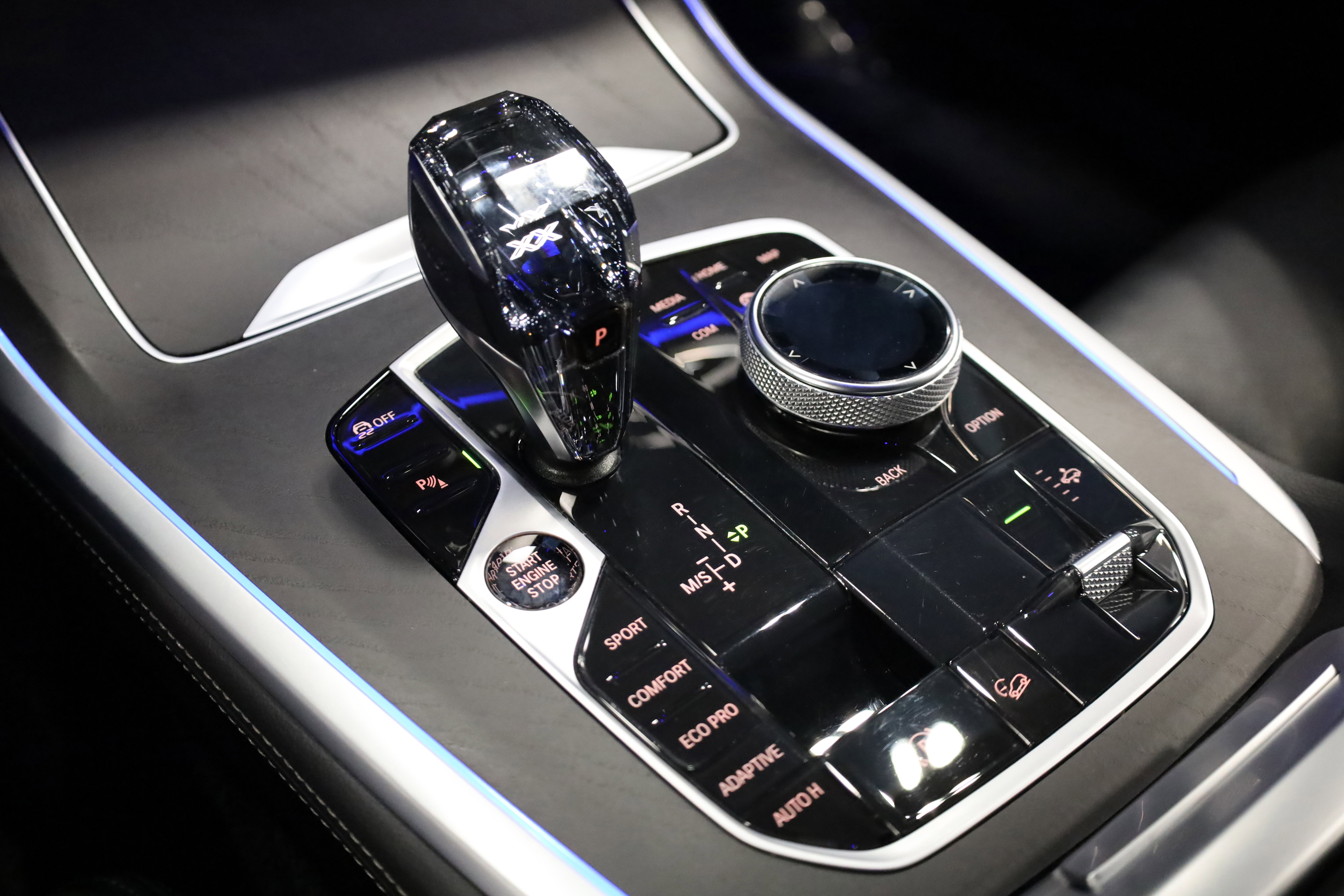 Used 2022 BMW X7 xDrive40i w/ M Sport Package image 32