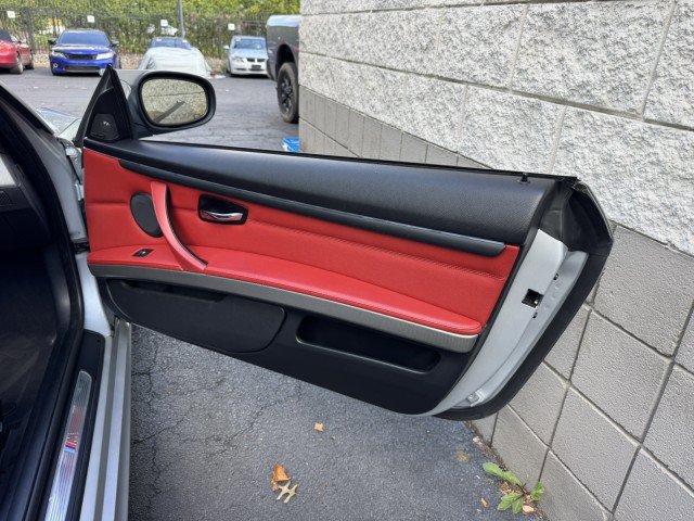 Used 2013 BMW 335is Convertible w/ Premium Pkg RWD image 31