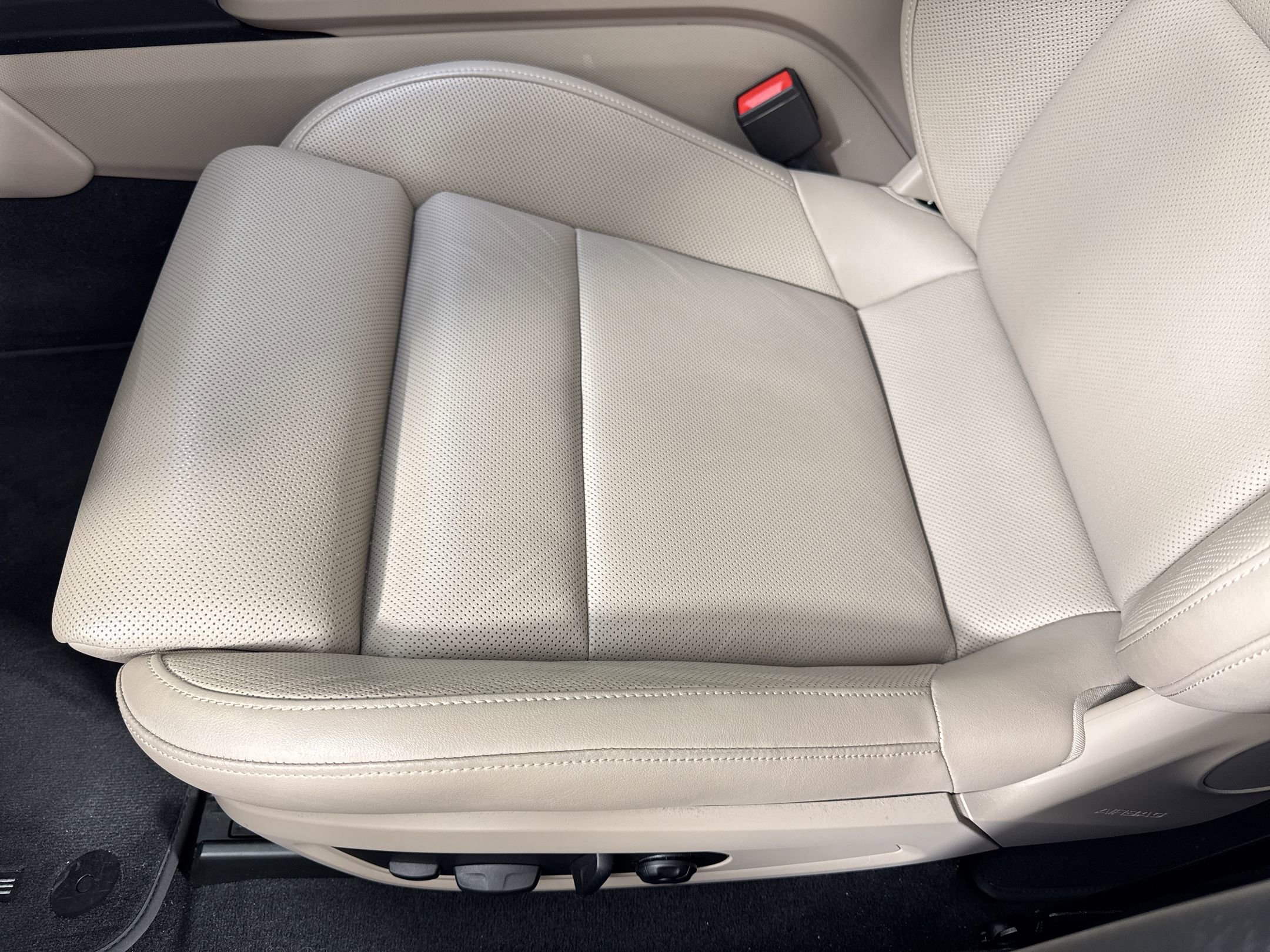 Certified 2024 Porsche Taycan 4 Cross Turismo AWD/4WD image 14