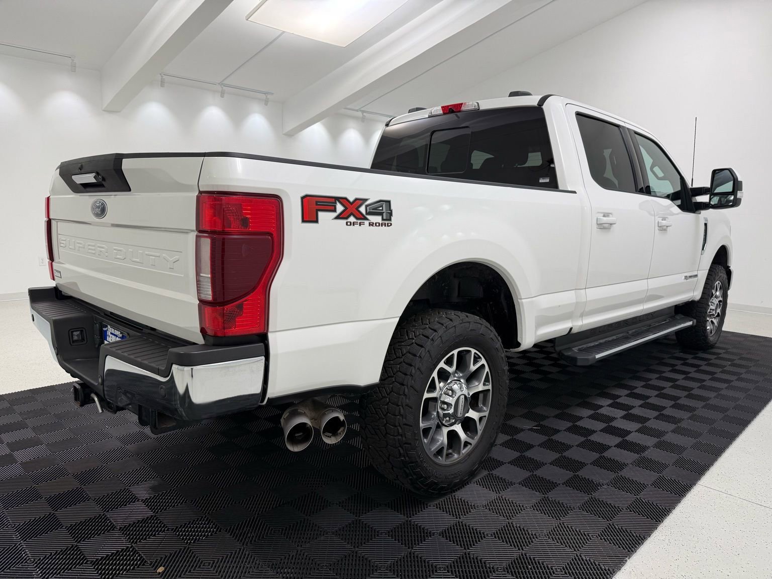 Used 2021 Ford F250 Lariat w/ Lariat Value Package image 9