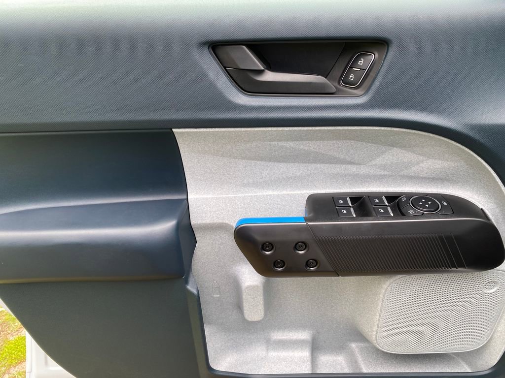 Used 2025 Ford Maverick XLT w/ Equipment Group 302A image 13