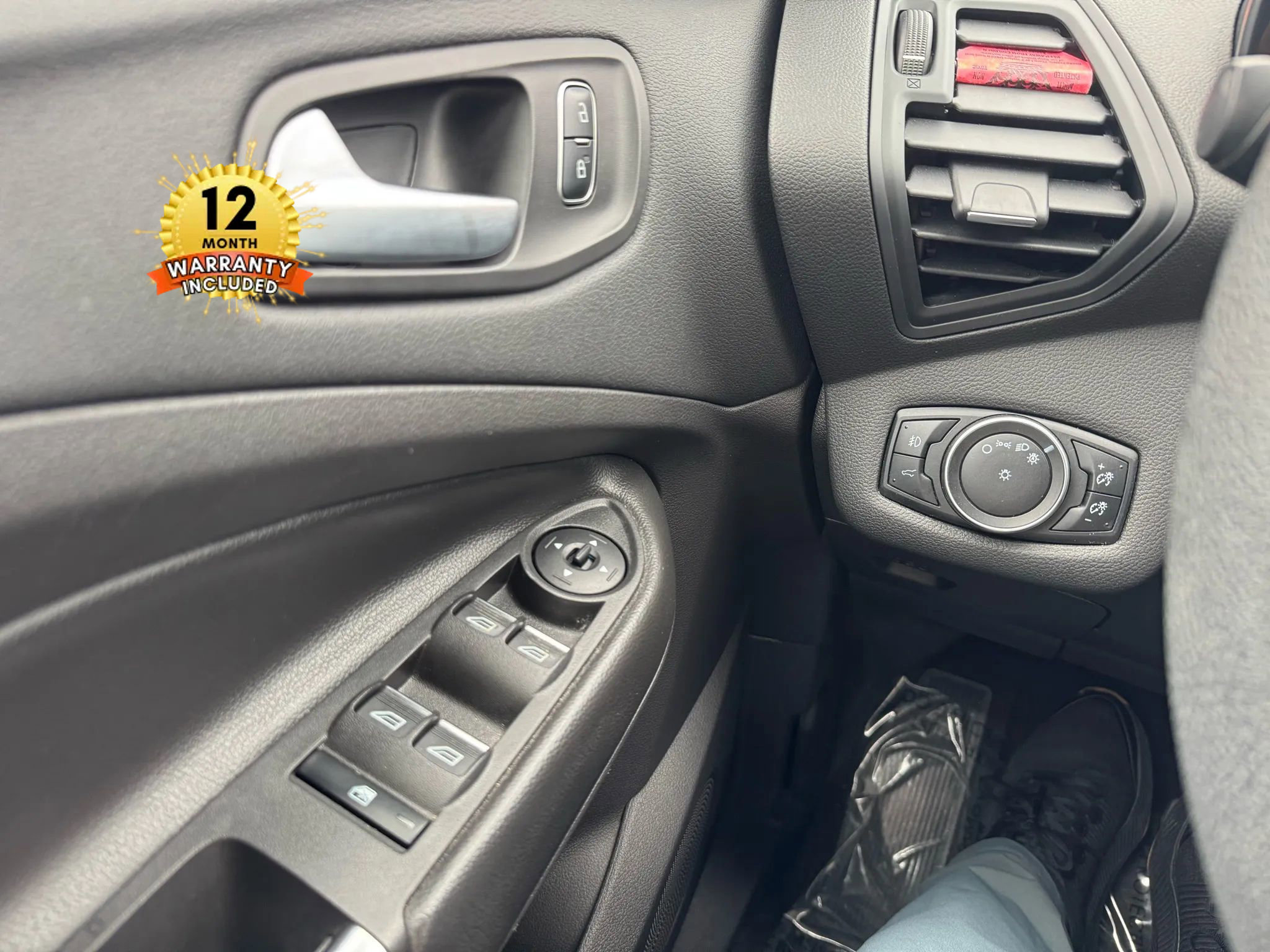 Used 2017 Ford Escape SE w/ Equipment Group 201A image 30