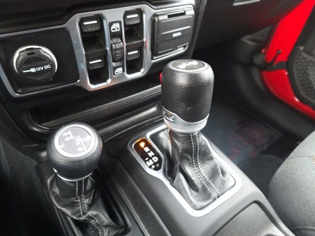 Used 2024 Jeep Wrangler Sport S AWD/4WD image 25
