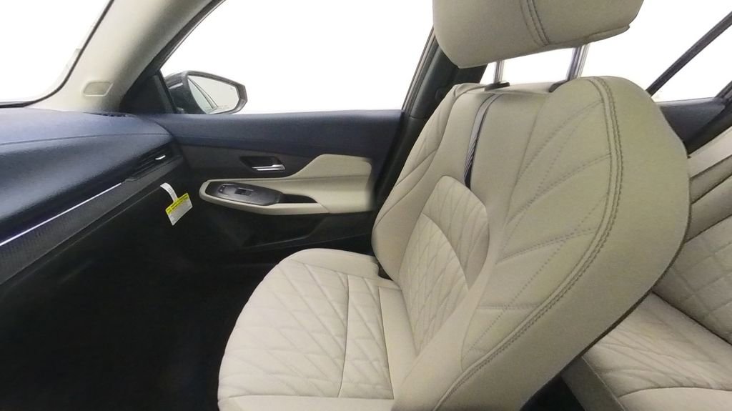 New 2026 Nissan Sentra SL w/ Floor Mat Package FWD image 33