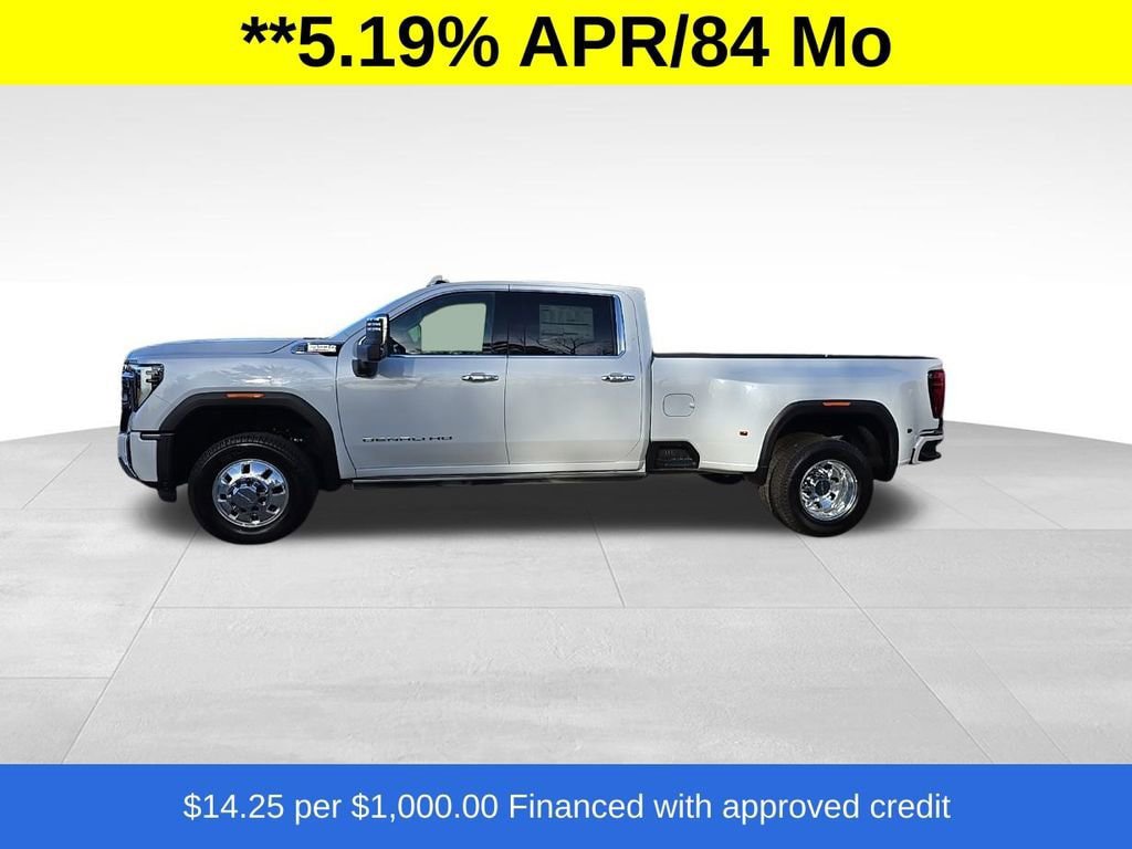 New 2026 GMC Sierra 3500 Denali w/ Denali Reserve Package AWD/4WD image 4