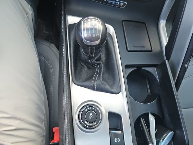 Used 2015 Chevrolet Corvette Stingray Coupe image 16
