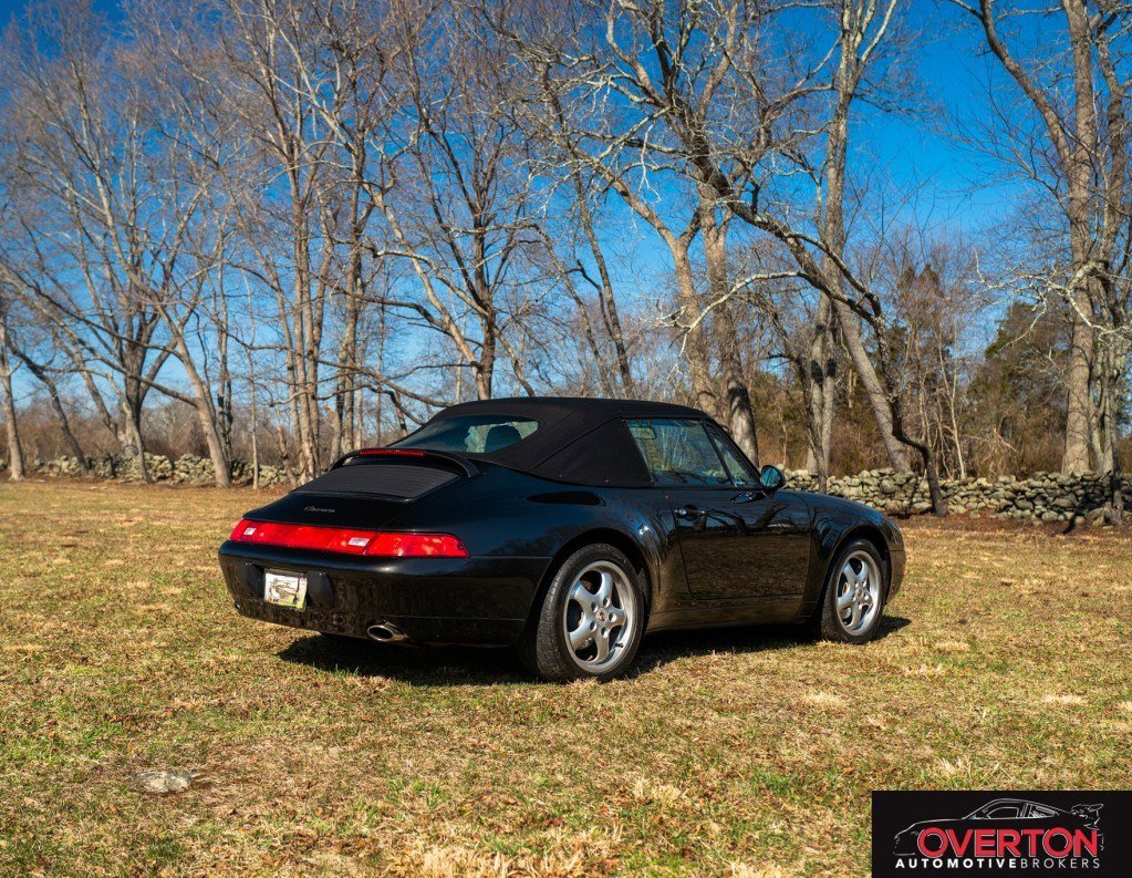 Used 1995 Porsche 911 Carrera RWD image 38