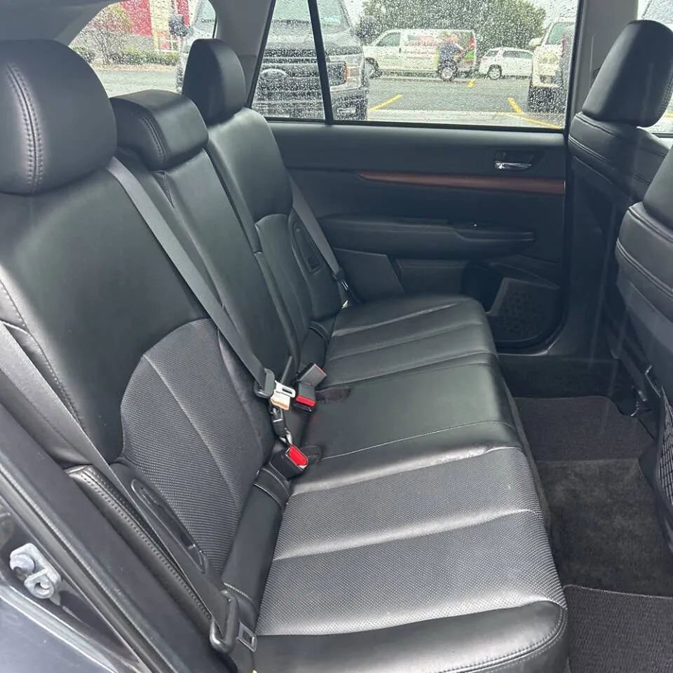Used 2013 Subaru Outback 3.6R Limited image 11