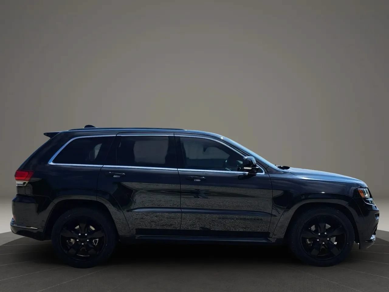 Used 2015 Jeep Grand Cherokee High Altitude AWD/4WD image 9