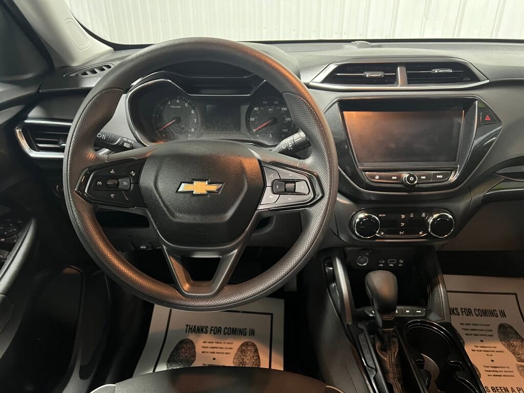 Used 2022 Chevrolet TrailBlazer LT w/ Convenience Package image 4