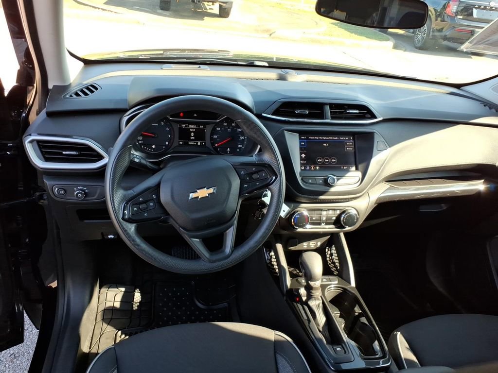 Used 2023 Chevrolet TrailBlazer LS FWD image 7