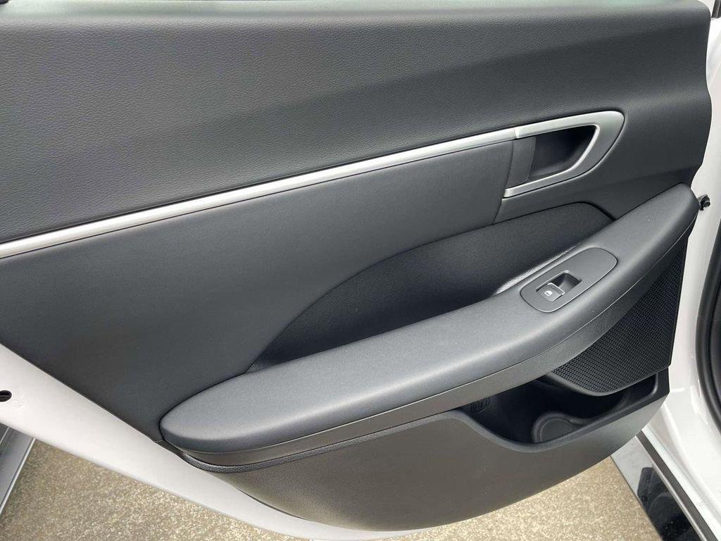 New 2026 Hyundai Sonata SEL FWD image 38