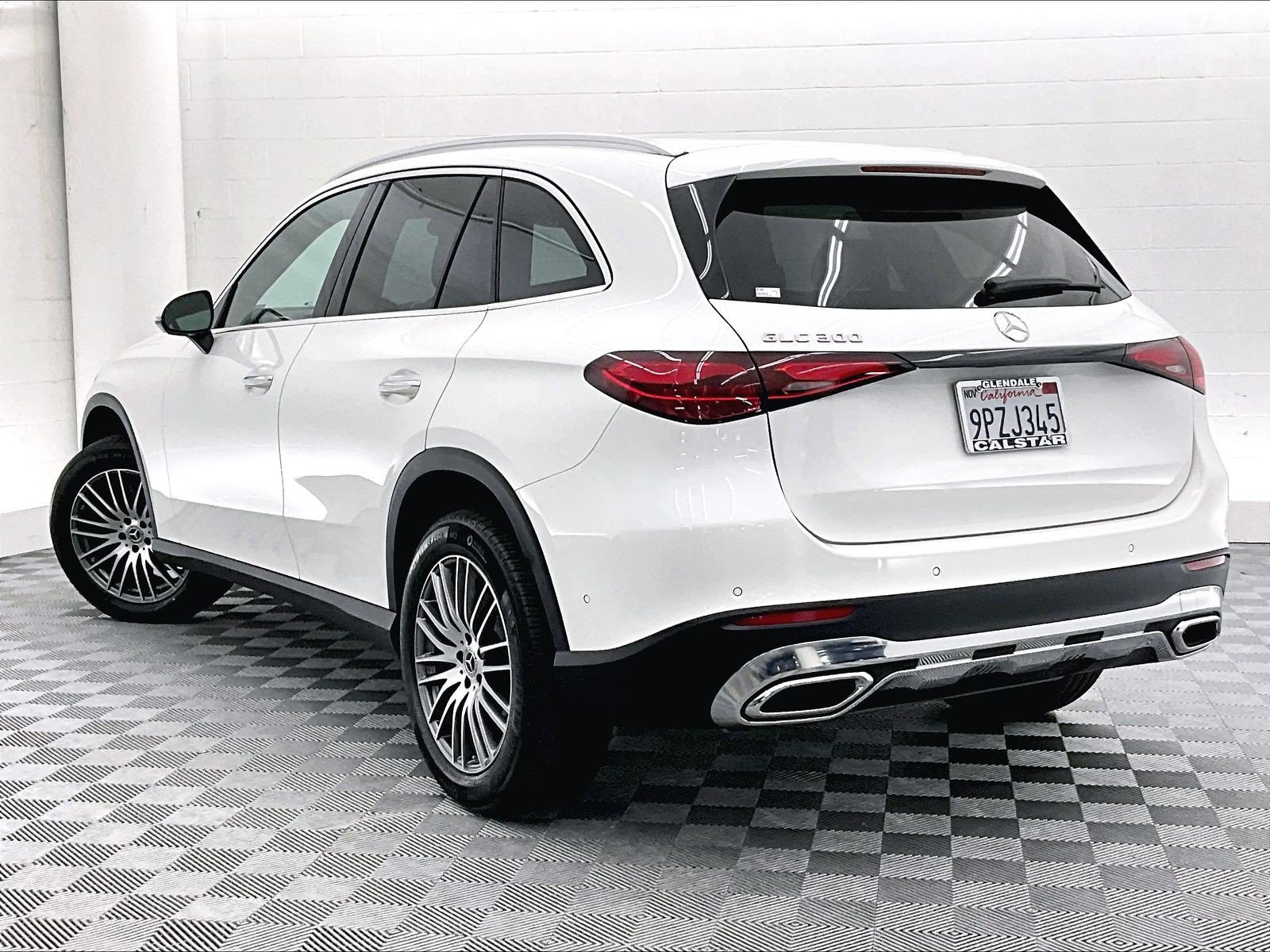 Certified 2025 Mercedes-Benz GLC 300 image 10