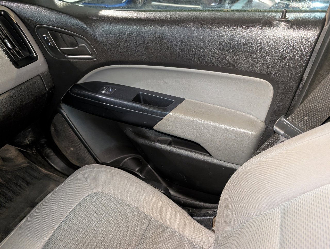 Used 2016 Chevrolet Colorado W/T w/ WT Convenience Package image 35