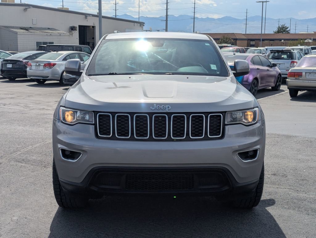 Used 2019 Jeep Grand Cherokee Laredo w/ Laredo X Package RWD image 10