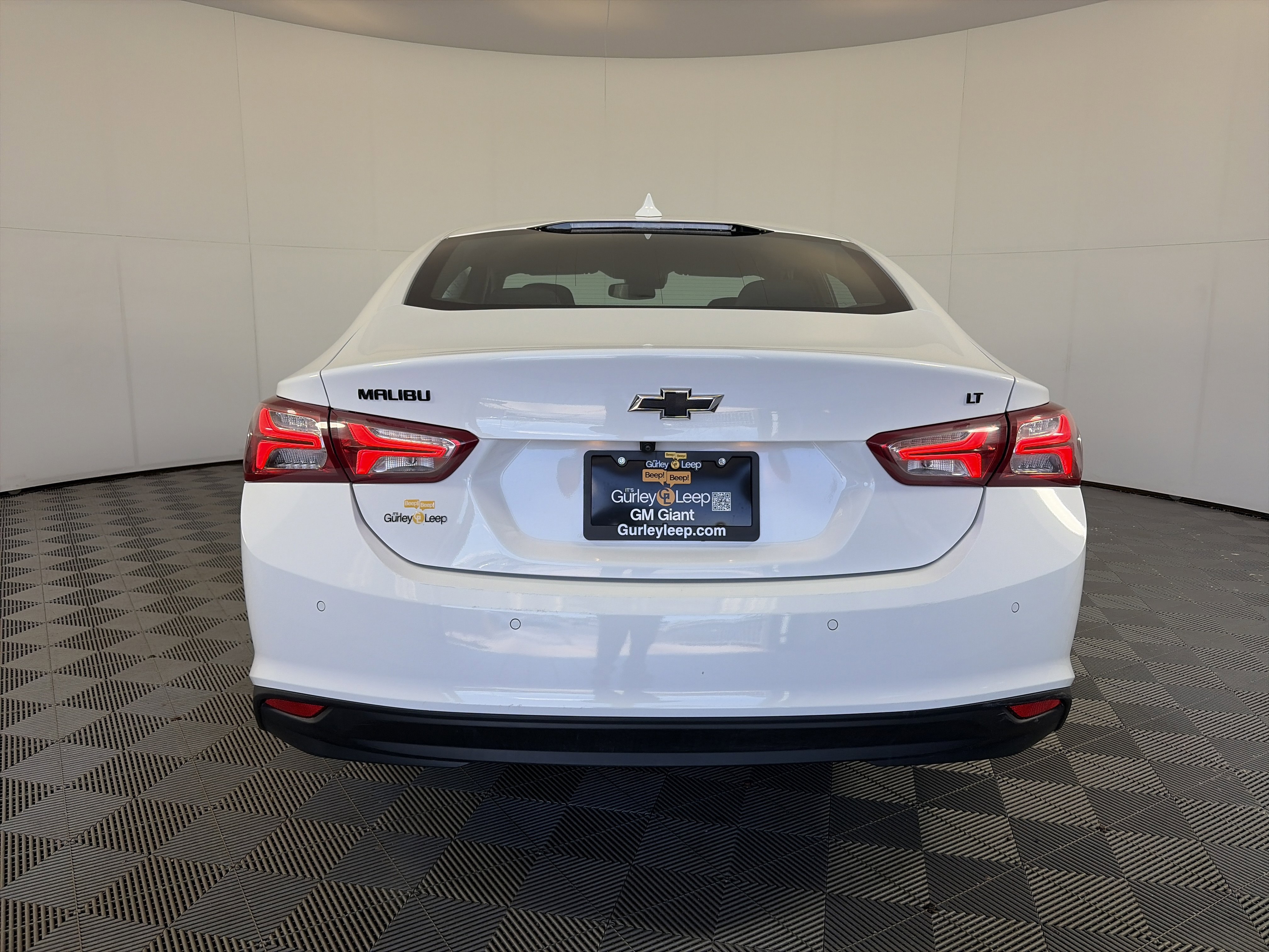 Used 2024 Chevrolet Malibu LT w/ Sport Edition FWD image 9