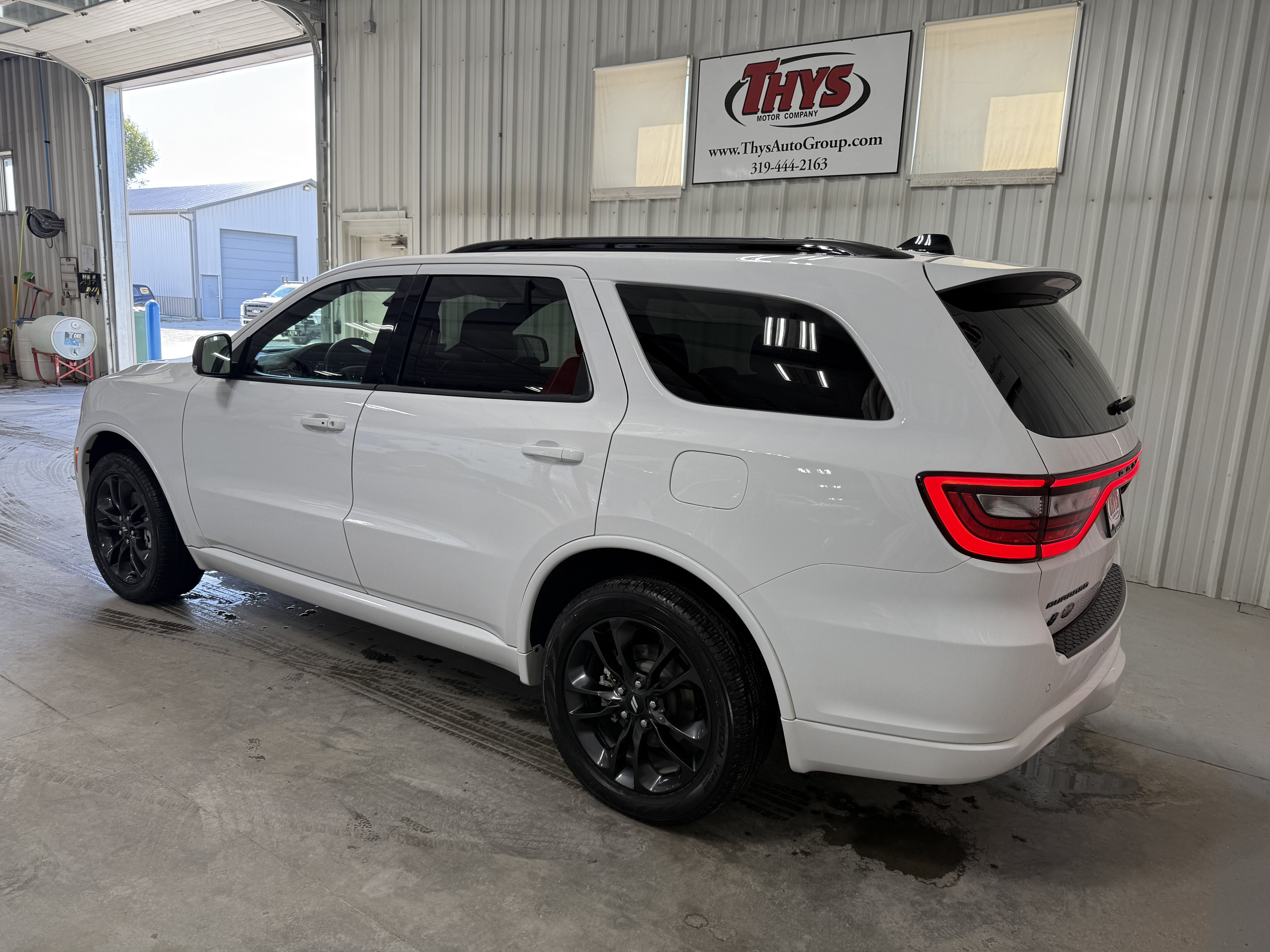Used 2025 Dodge Durango GT AWD/4WD image 12