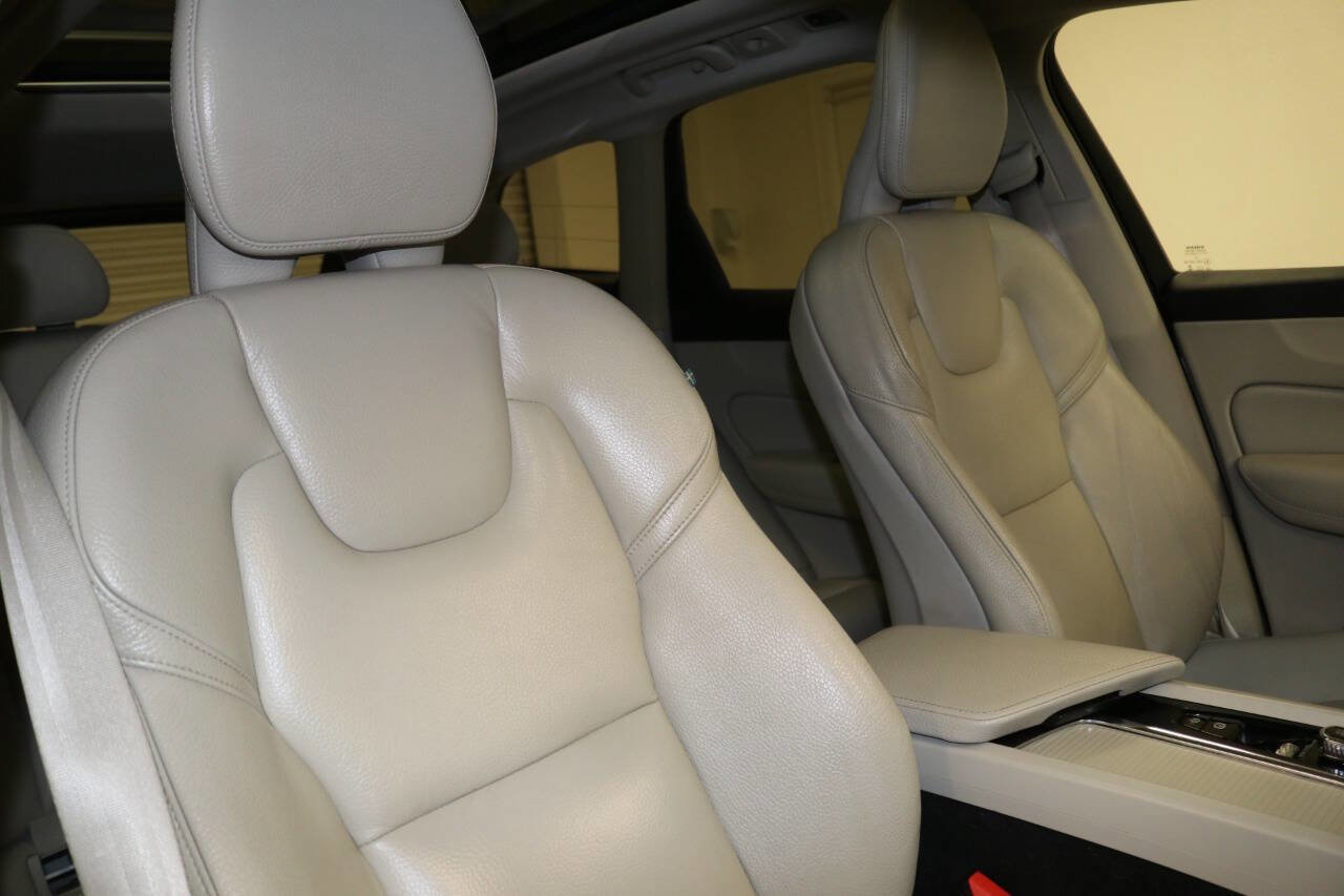 Used 2019 Volvo XC60 T5 Momentum w/ Premium Package AWD/4WD image 78
