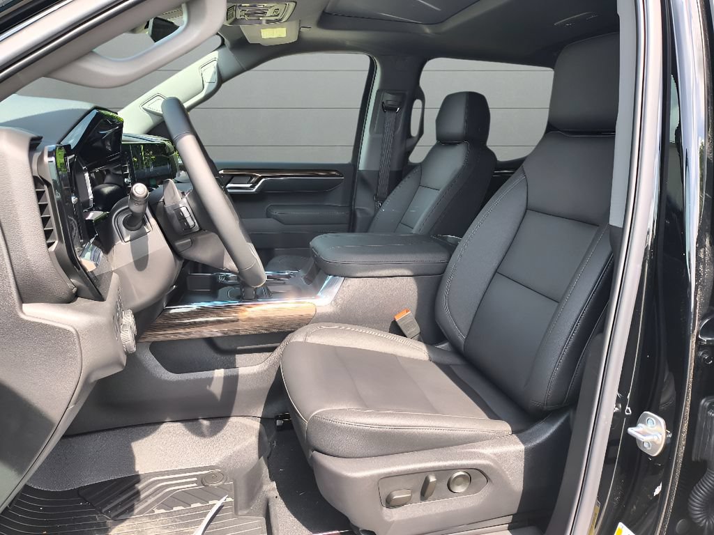 New 2025 Chevrolet Silverado 1500 RST w/ RST All Star Premium Package AWD/4WD image 4